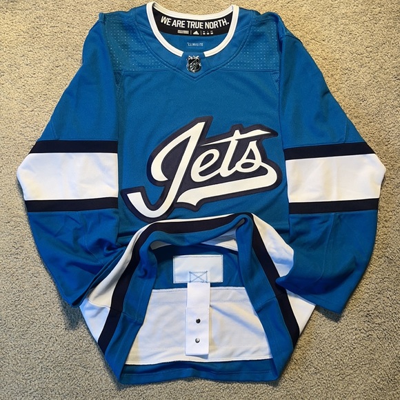 Winnipeg Jets Alternate Adidas Jersey - Picture 3 of 5